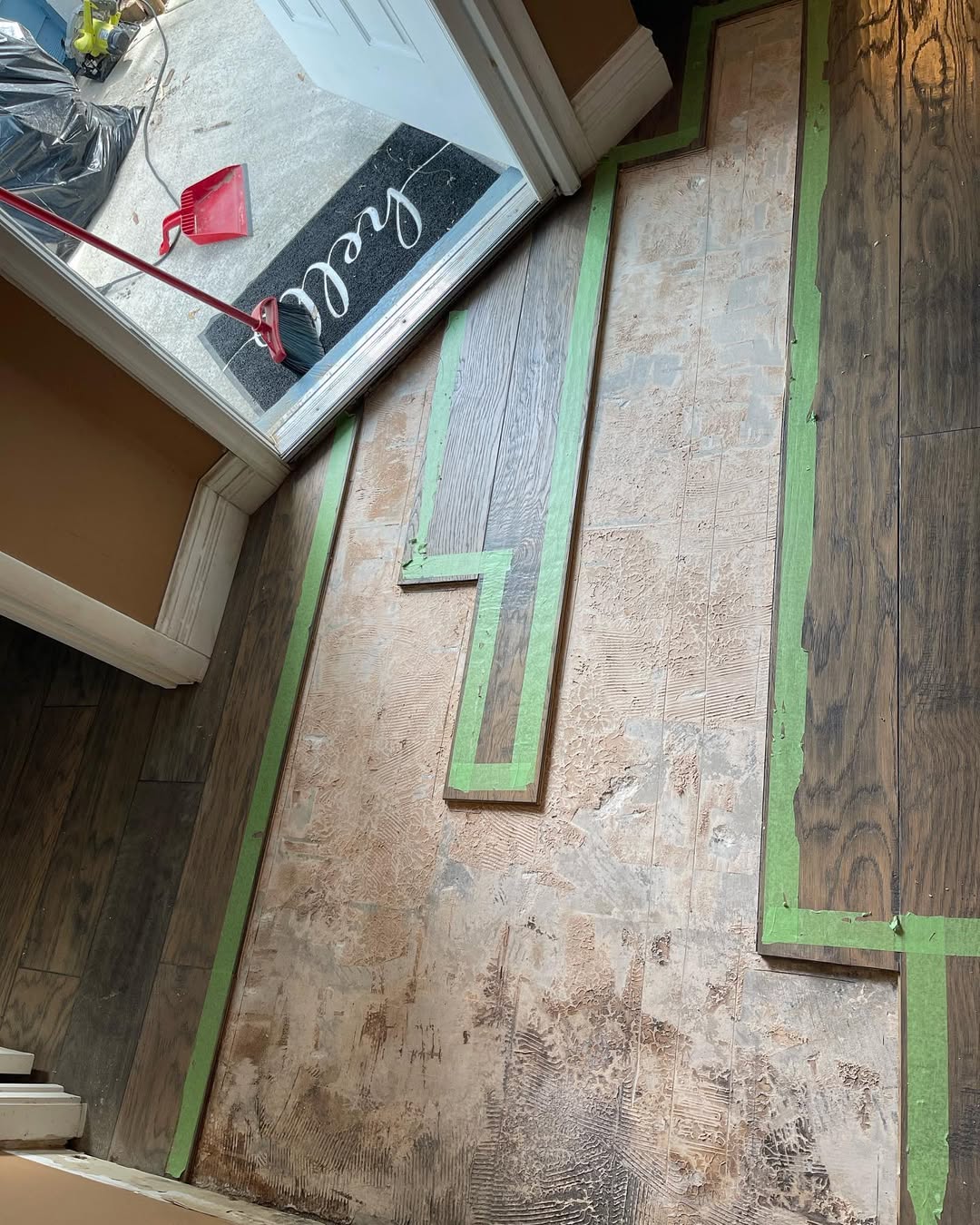 Fort Lauderdale home before: Old Carpet