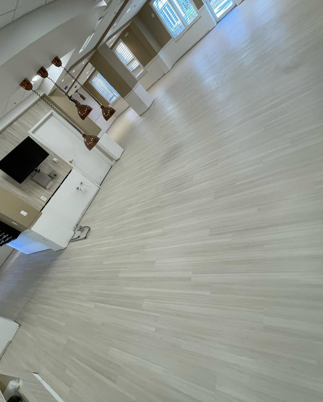 Pompano Beach room after laminate flooring installation