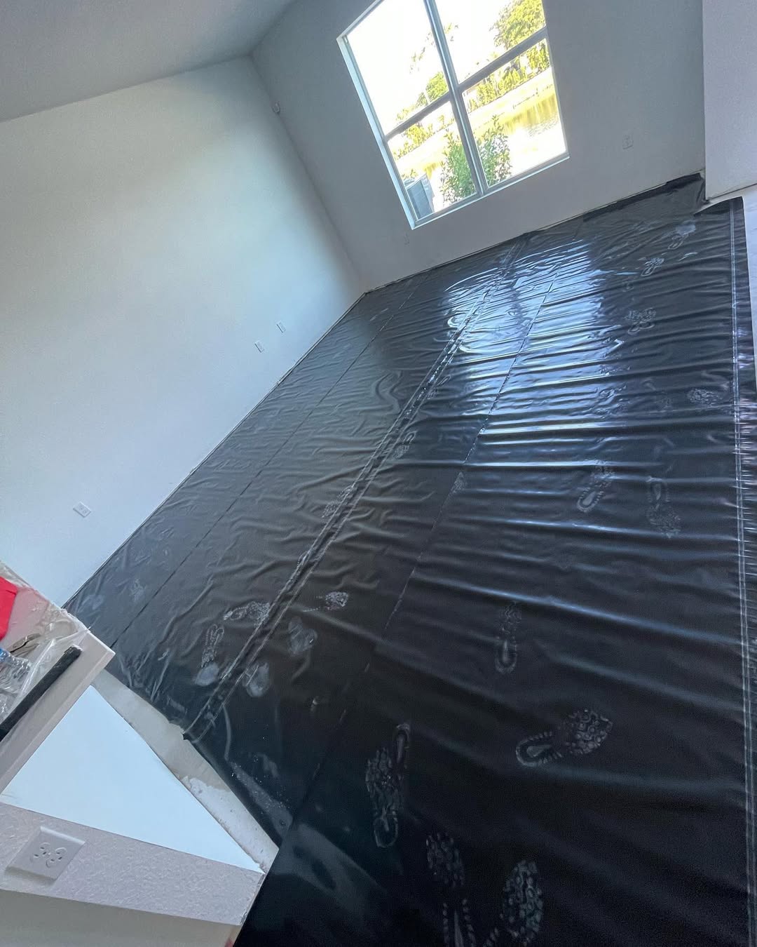 Fort Lauderdale home before laminate flooring installation